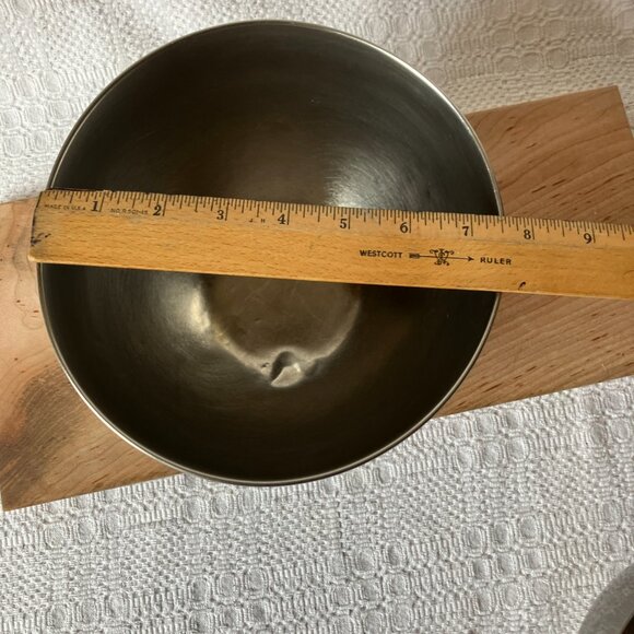 REVERE WARE Stainless Steel Mixing Bowls Set of 2 Vintage 7 1/2 in & 6 1/2 in - Picture 7 of 9